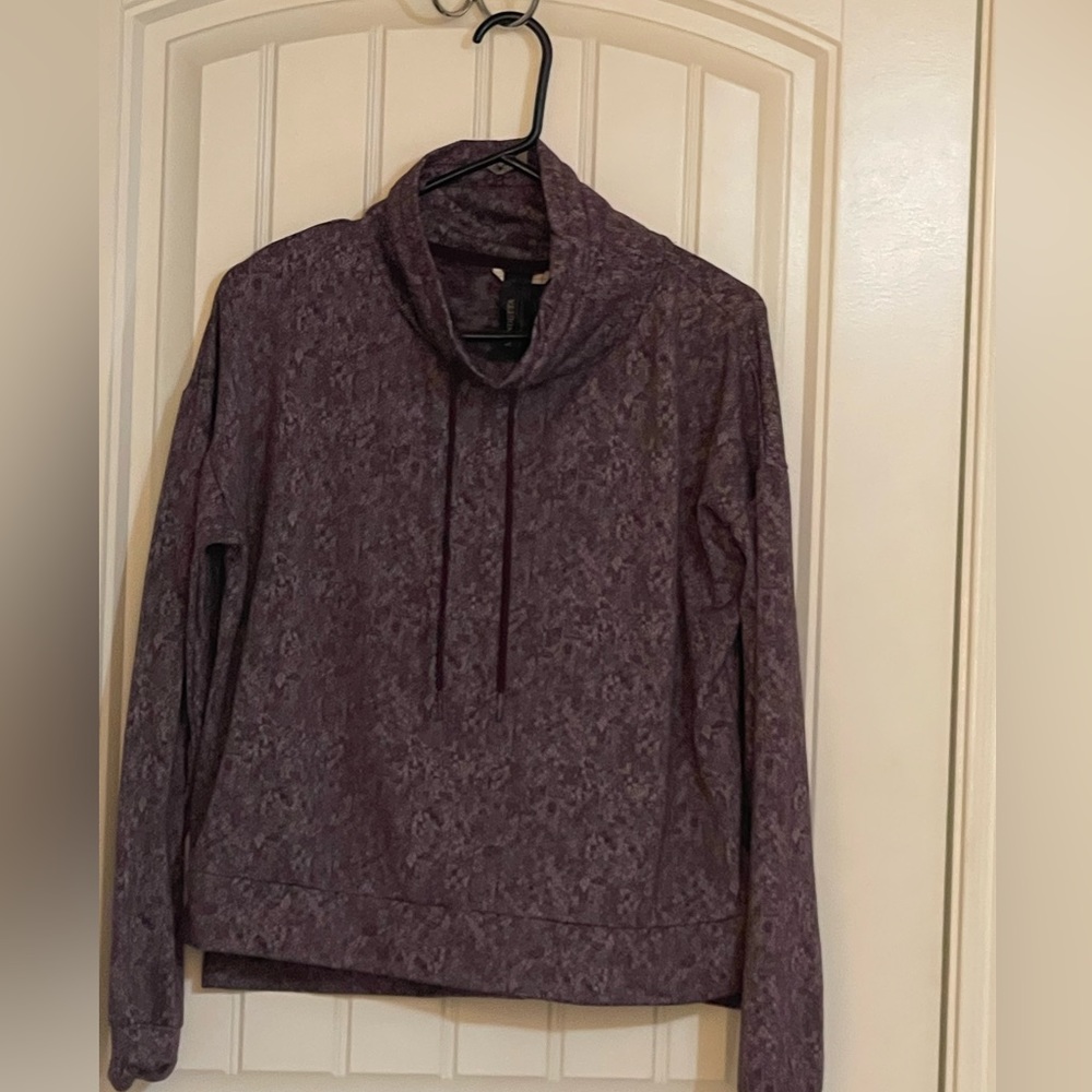 Hooded Sweater Women’s performance Luxury Medium